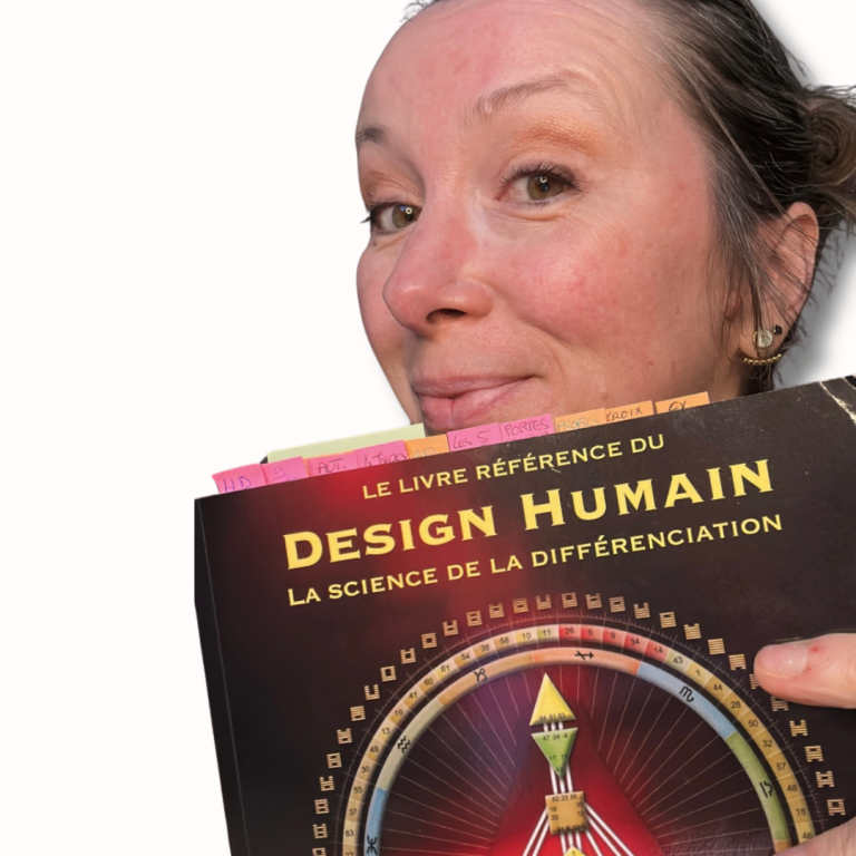 design humain livre une femme qui tient un livre dans les main